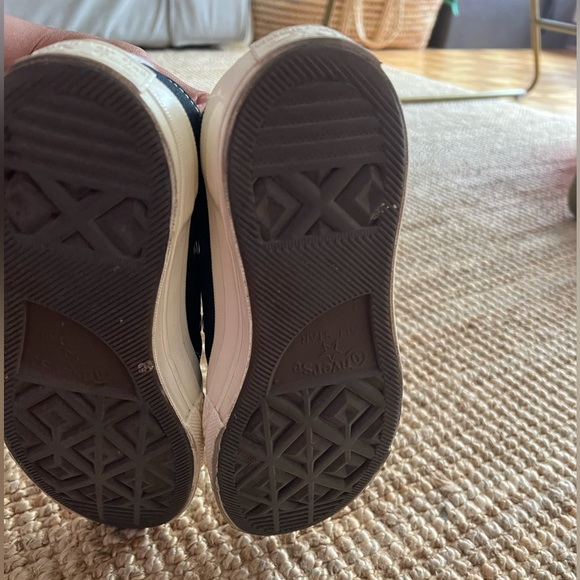 Converse - Picture 5 of 5